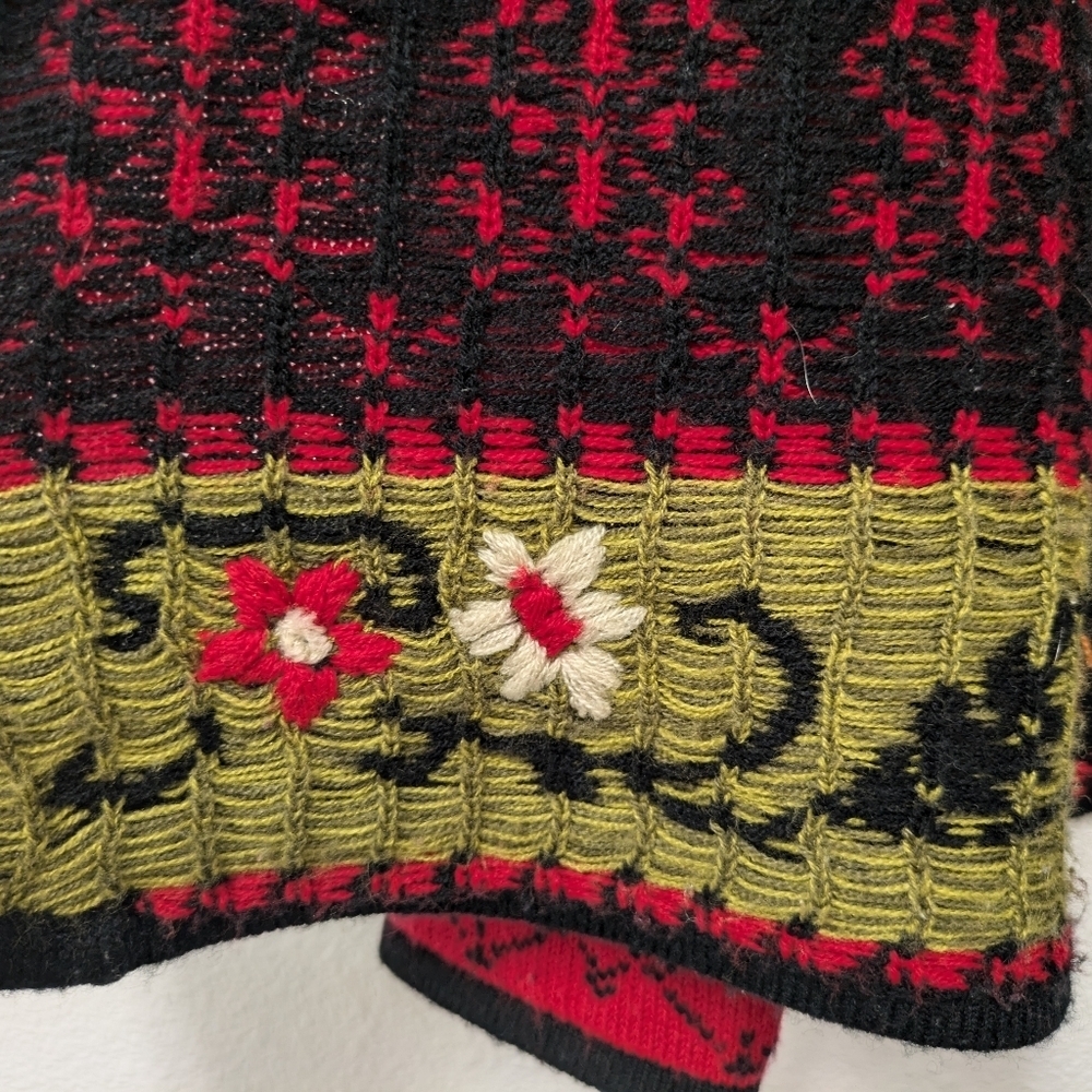 Y2K JM Collection Red & Black Knit Floral Sweater Cardigan sz L Holiday - Picture 2 of 10
